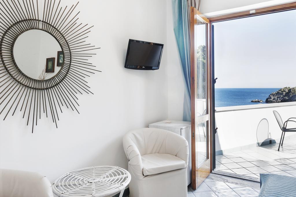 ホテルLa Conca Del Sogno マッサ・ルブレンセ 部屋 写真